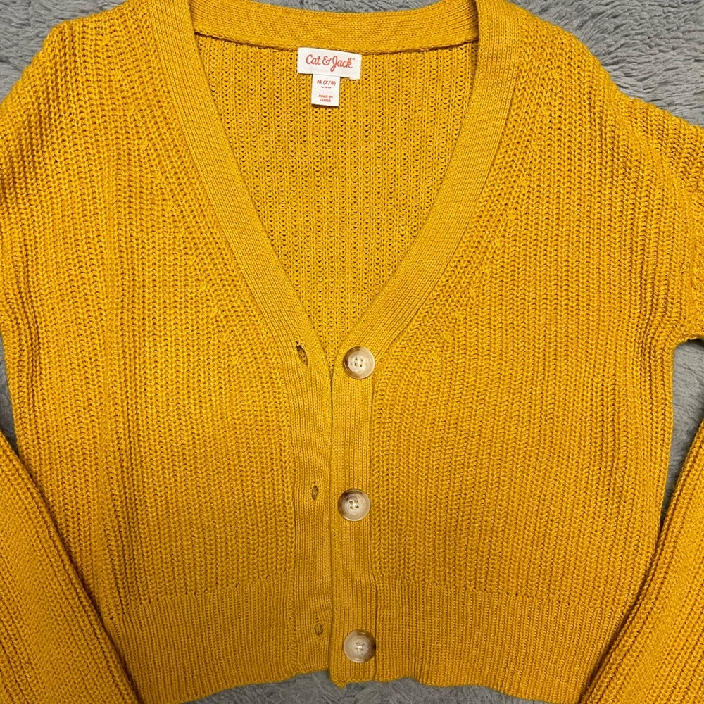 Cat & Jack cardigan size 7/8. NWOT.
